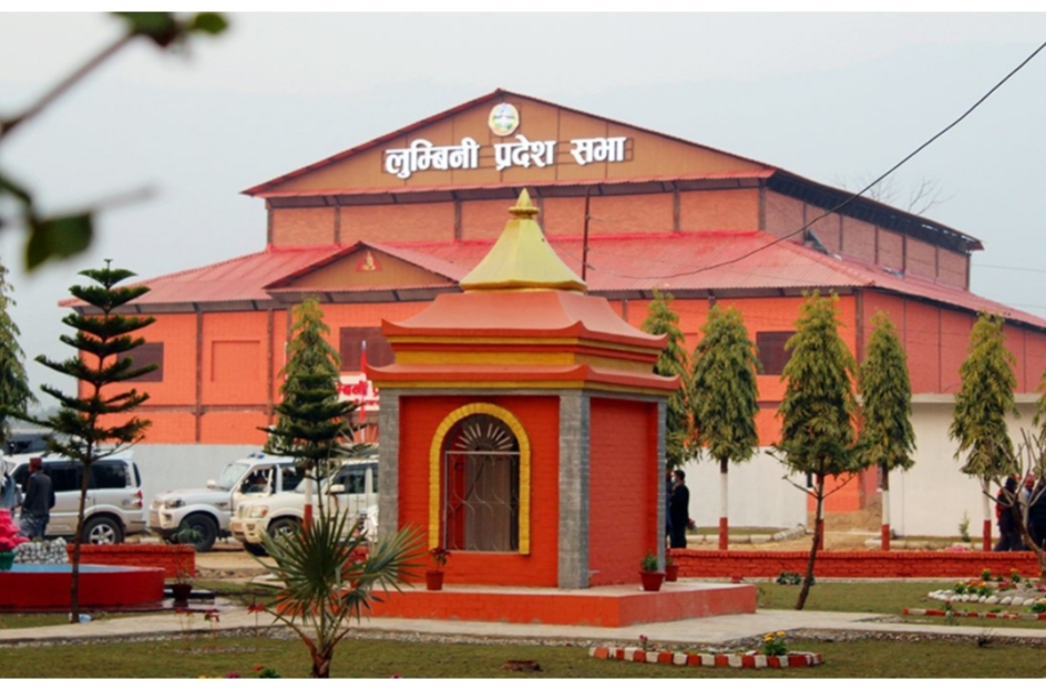 विभेदकारी भुमिकामा लुम्बिनीका मुख्यमन्त्री : चाकडीकर्ता खत्रीलाई दाेहाे-यार मन्त्री अन्यलाई  बेवास्ता